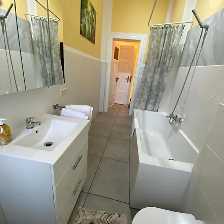 דירה Fw 20 - Erdgeschosswohnung - Zentral - Bahnhofsnah